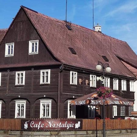 Cafe Nostalgie Dvouluzkovy Romanticky Pokoj Krásná Lípa Buitenkant foto